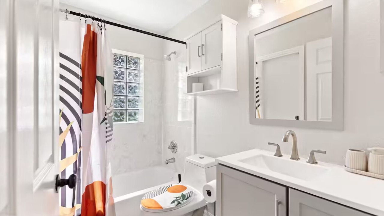 Photo of Bathroom in Lakeland