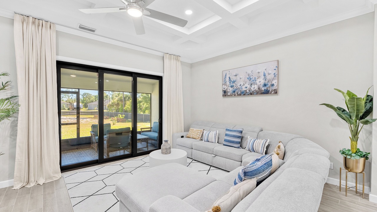 Photo of Livingroom in Port Malabar
