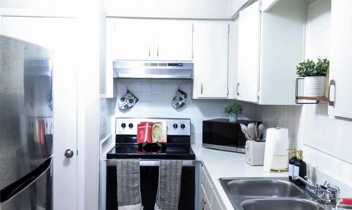 Photo of Kitchen in Carver City - Lincoln Gardens