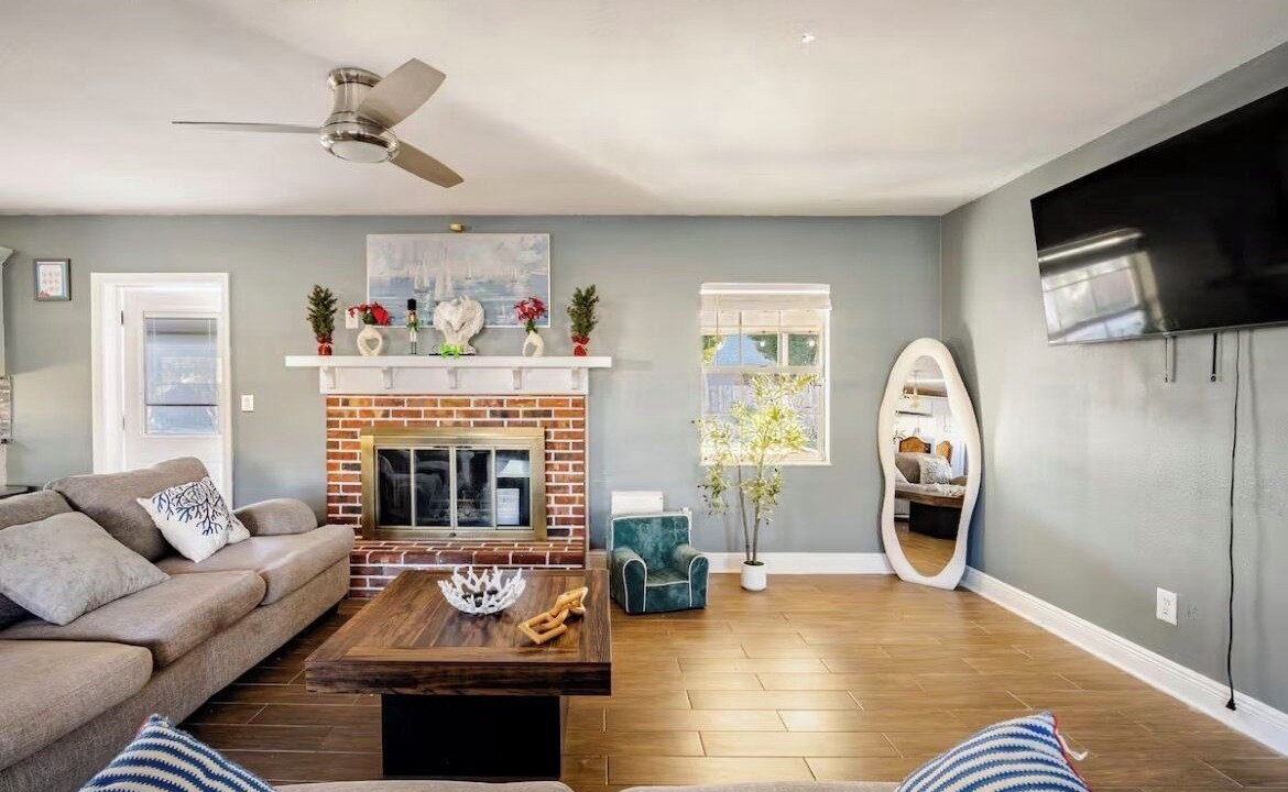Photo of Livingroom in Brandon