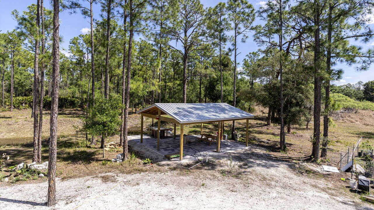 Photo of Outdoor in LaBelle