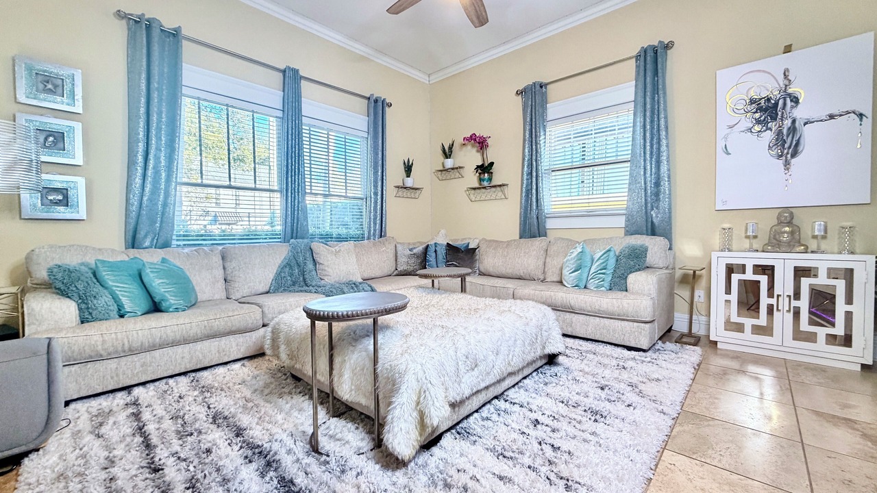 Photo of Livingroom in Hyde Park
