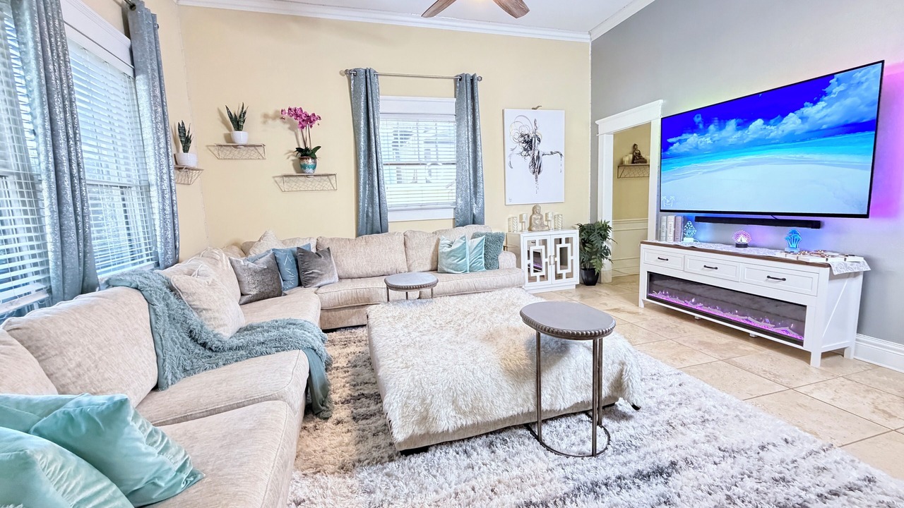 Photo of Livingroom in Hyde Park