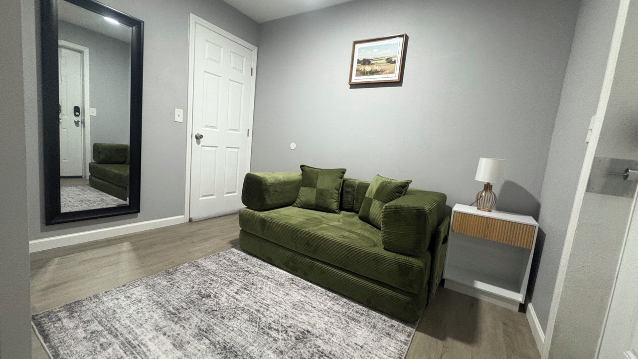 Photo of Livingroom in Port Tampa City