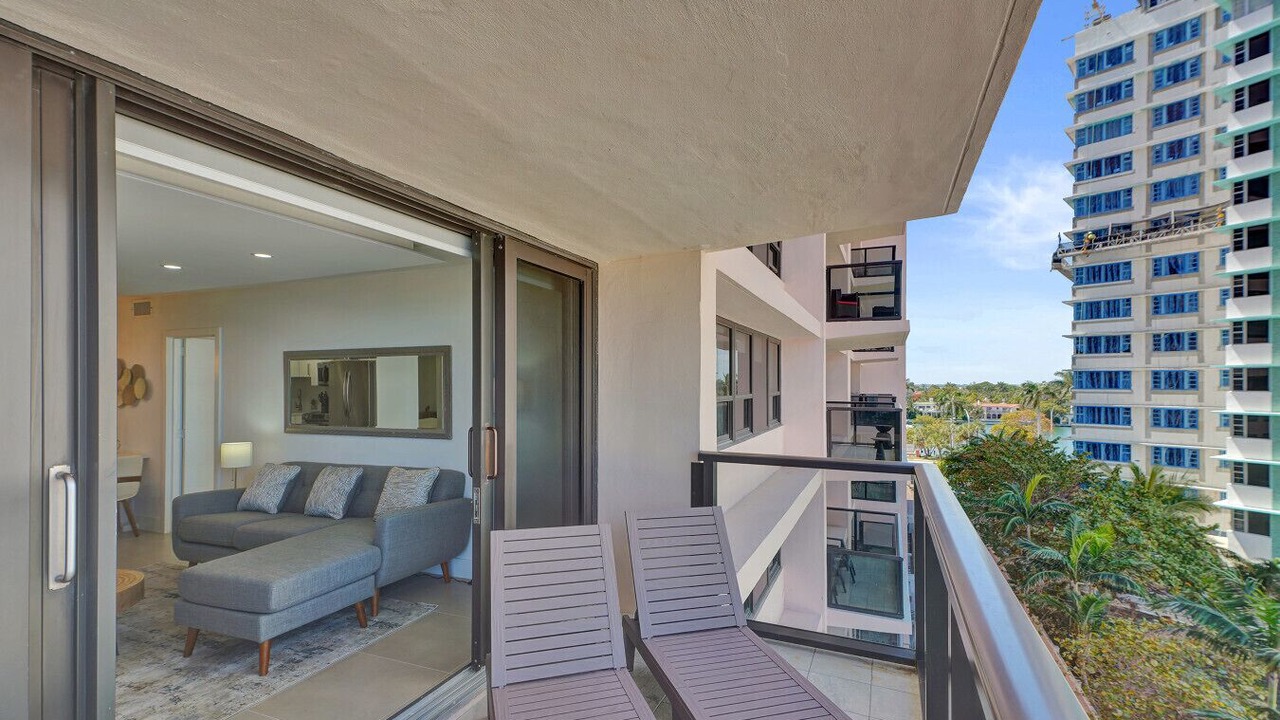 Photo of Outdoor in Mid Beach