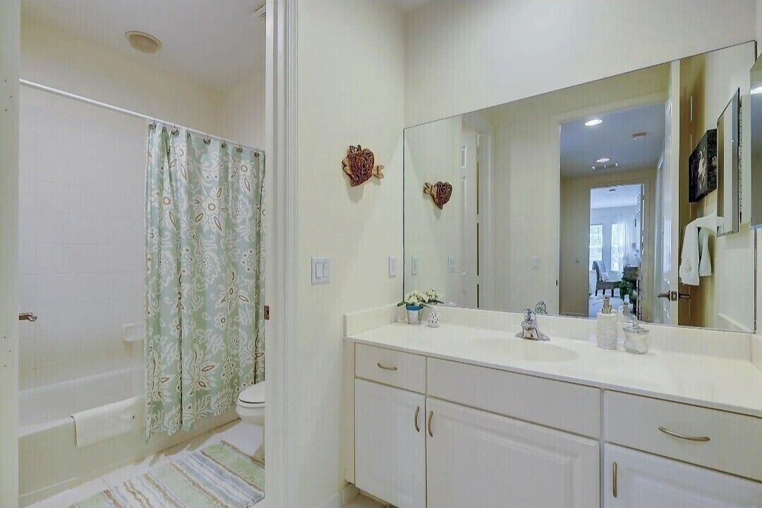 Photo of Bathroom in Palm Beach Gardens