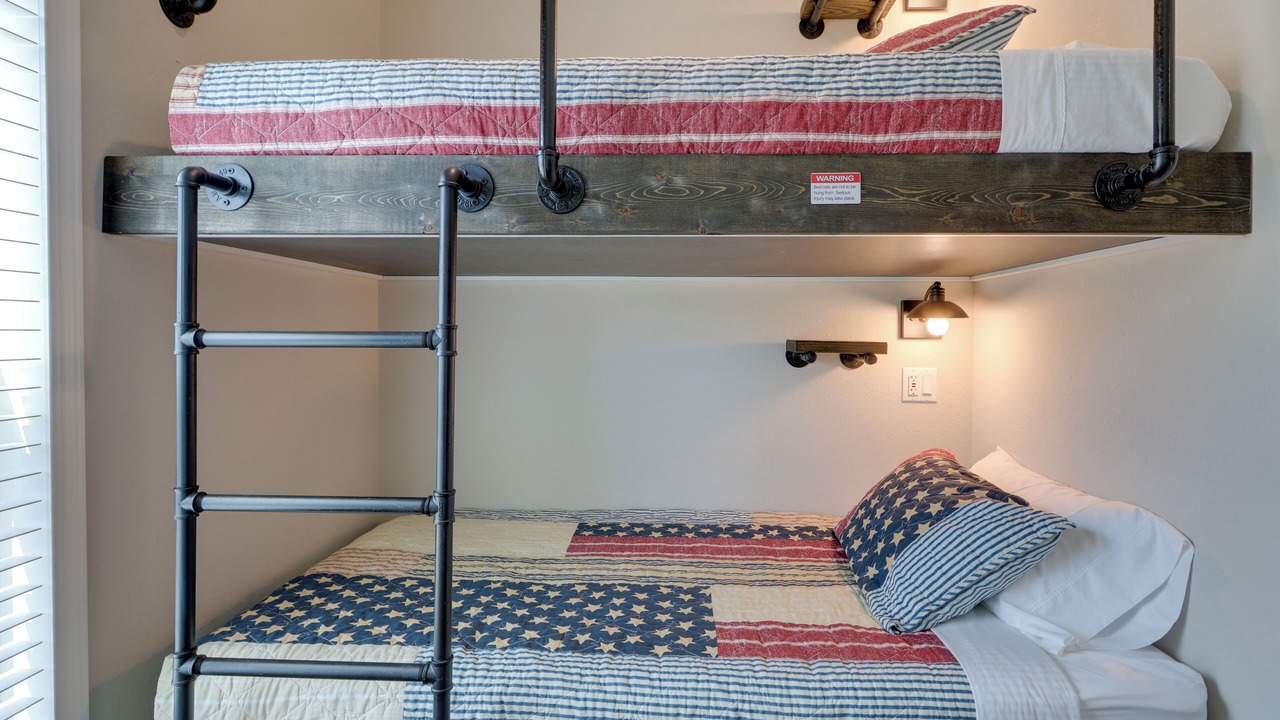 Photo of Bedroom in River Ranch