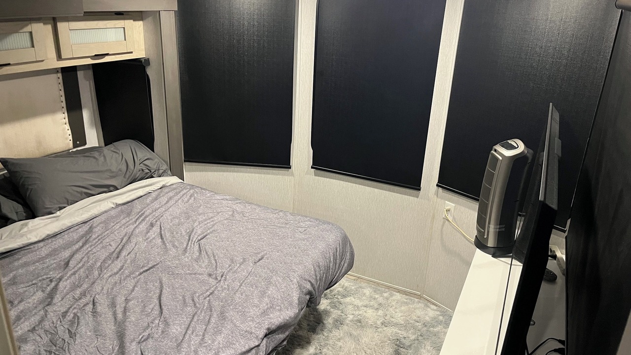 Photo of Bedroom in Ridge Manor