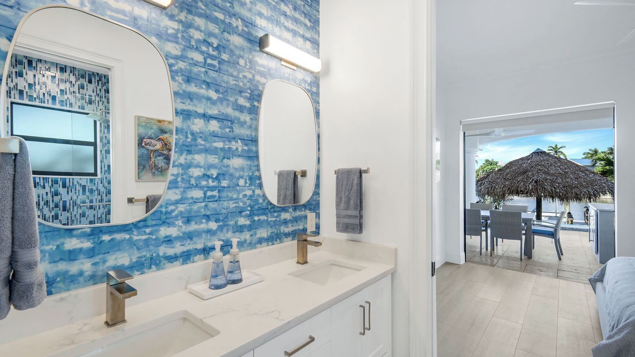 Photo of Bathroom in Pelican