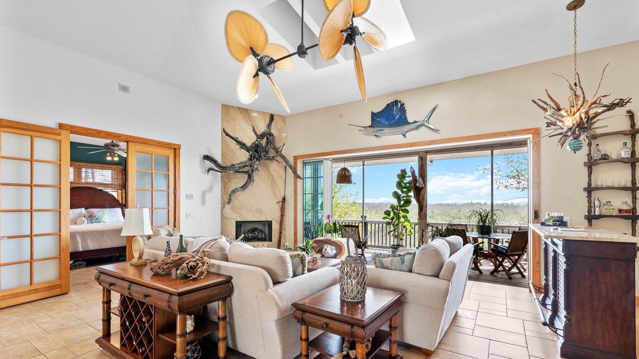 Photo of Livingroom in Bokeelia