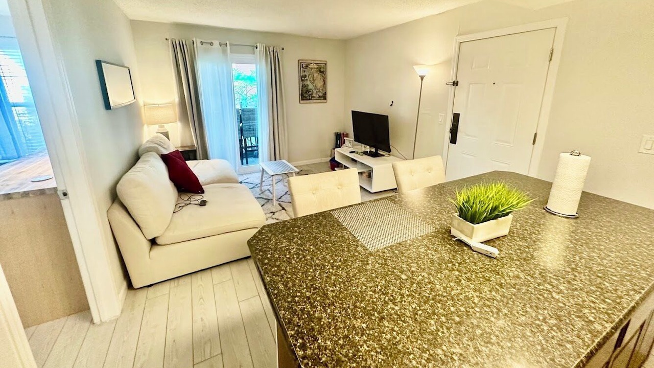 Photo of Livingroom in Riviera Bay