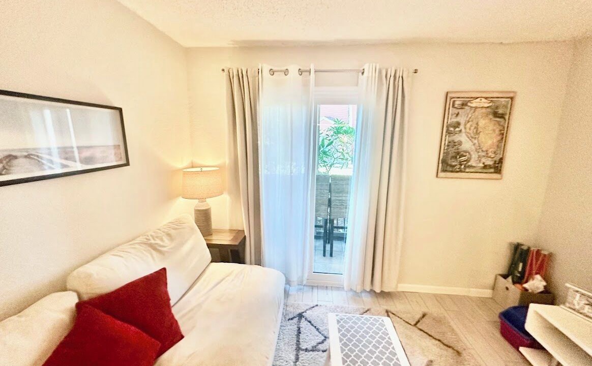 Photo of Livingroom in Riviera Bay