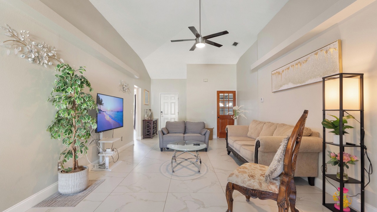 Photo of Livingroom in Pinellas Park