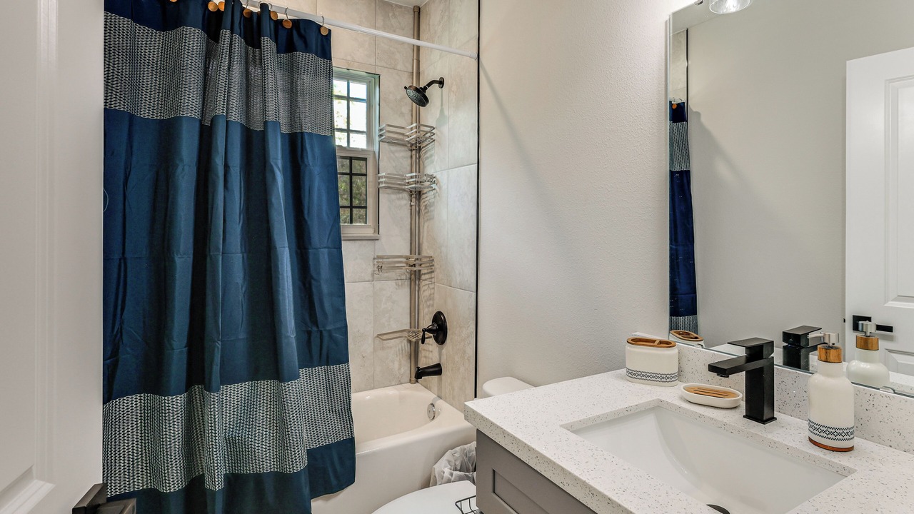 Photo of Bathroom in Sun 'N Lake