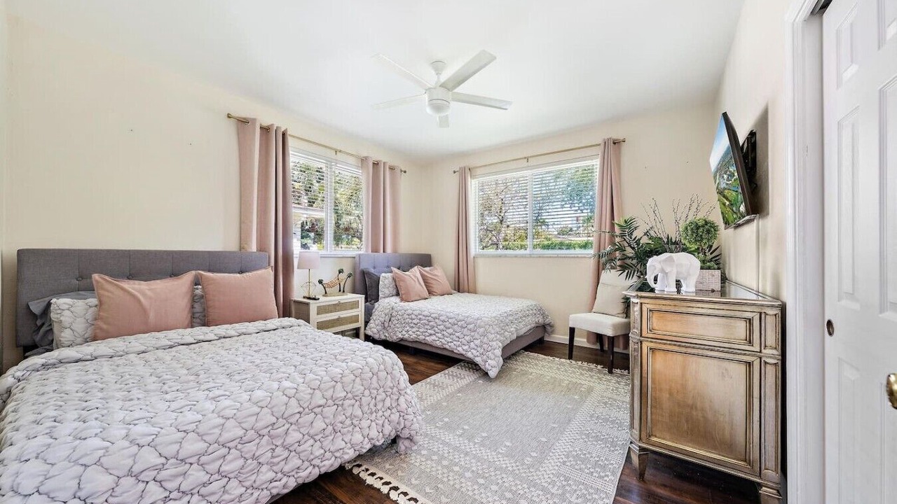 Photo of Bedroom in Northwood Shores