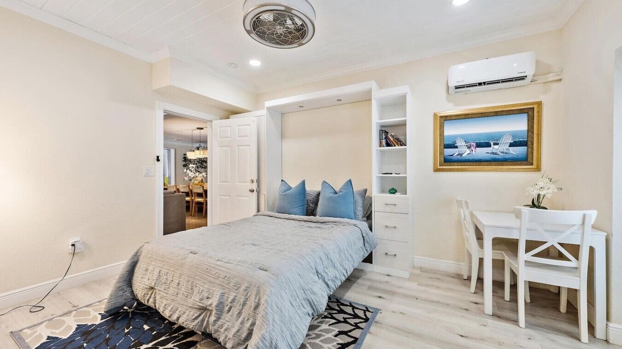 Photo of Bedroom in Northwood Shores