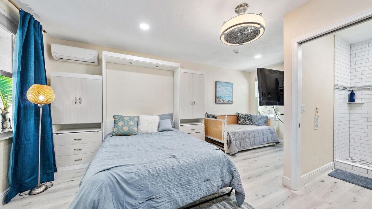 Photo of Bedroom in Northwood Shores
