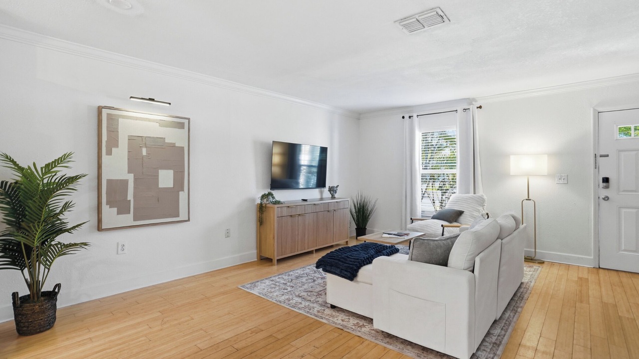 Photo of Livingroom in SoHo