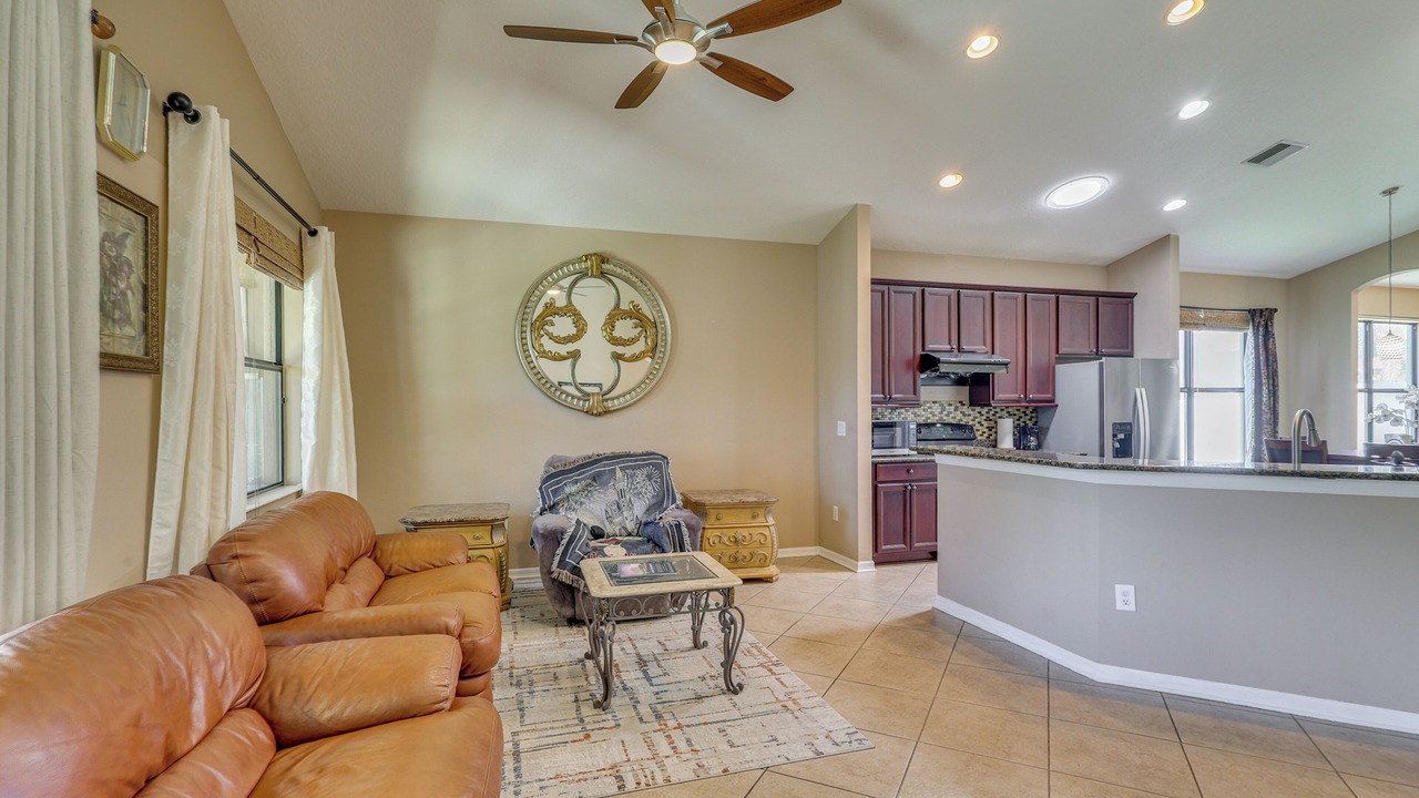 Photo of Livingroom in Riverview