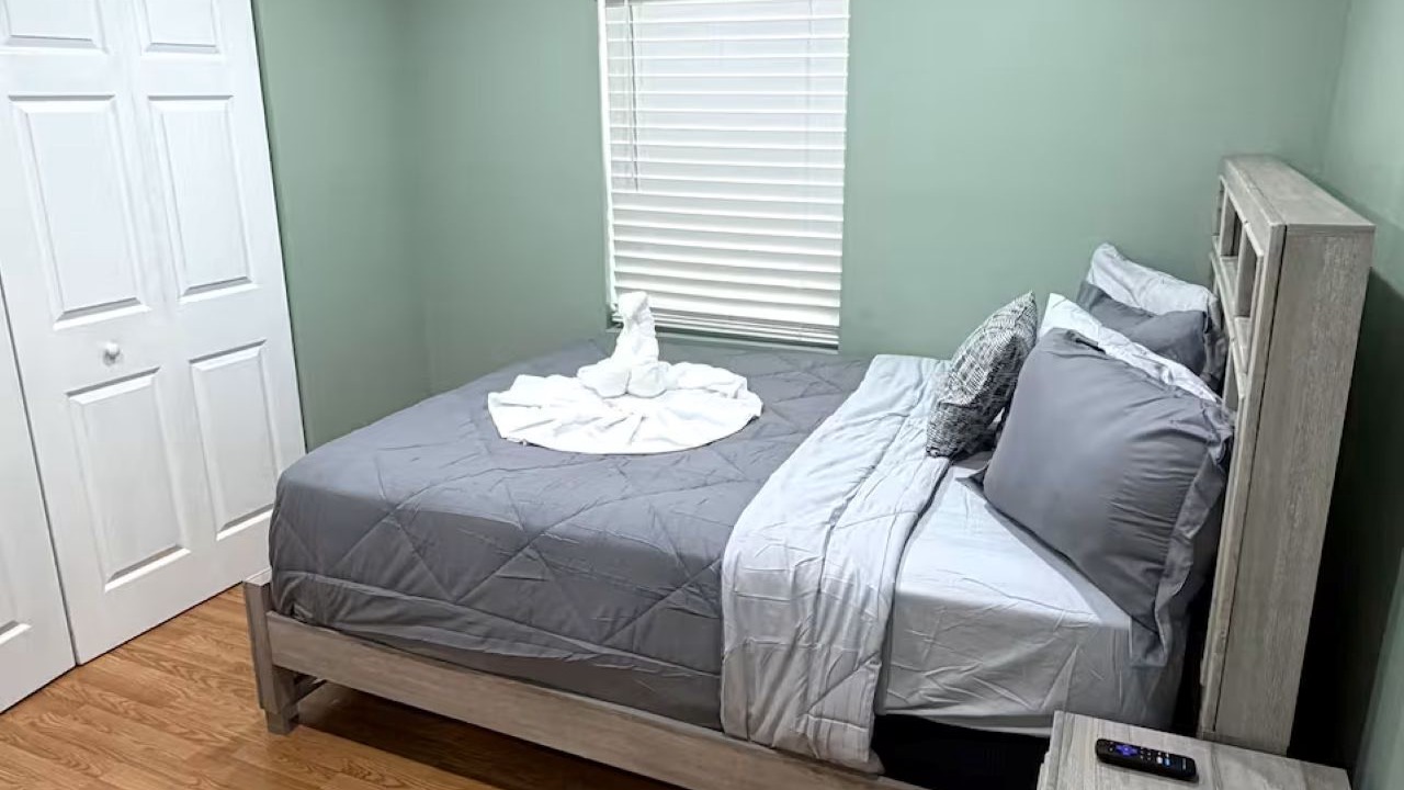 Photo of Bedroom in Temple Crest