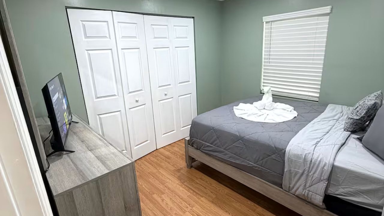 Photo of Bedroom in Temple Crest