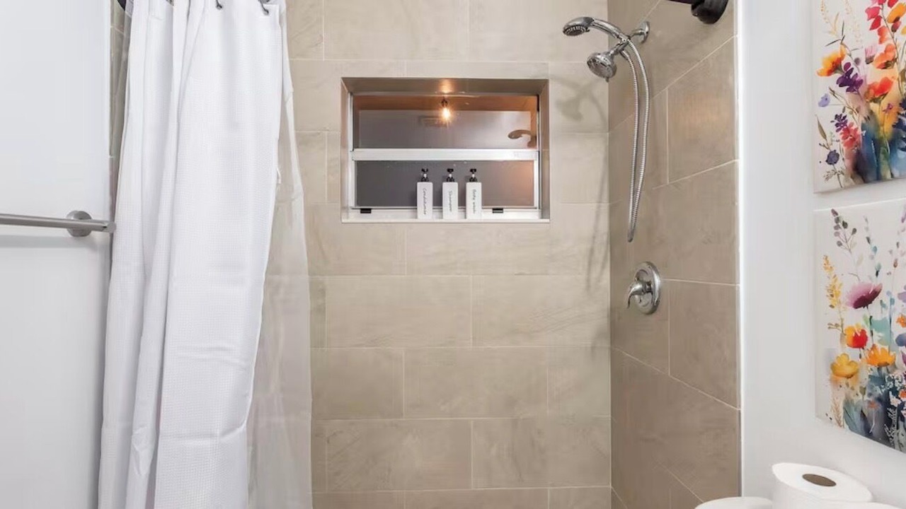 Photo of Bathroom in North Andrews Gardens