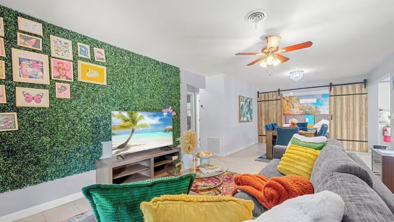 Photo of Livingroom in North Andrews Gardens