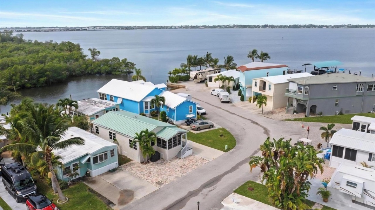 Photo of Outdoor in Hutchinson Island South