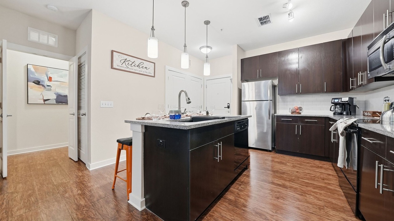 Photo of Kitchen in Courier City - Oscawana