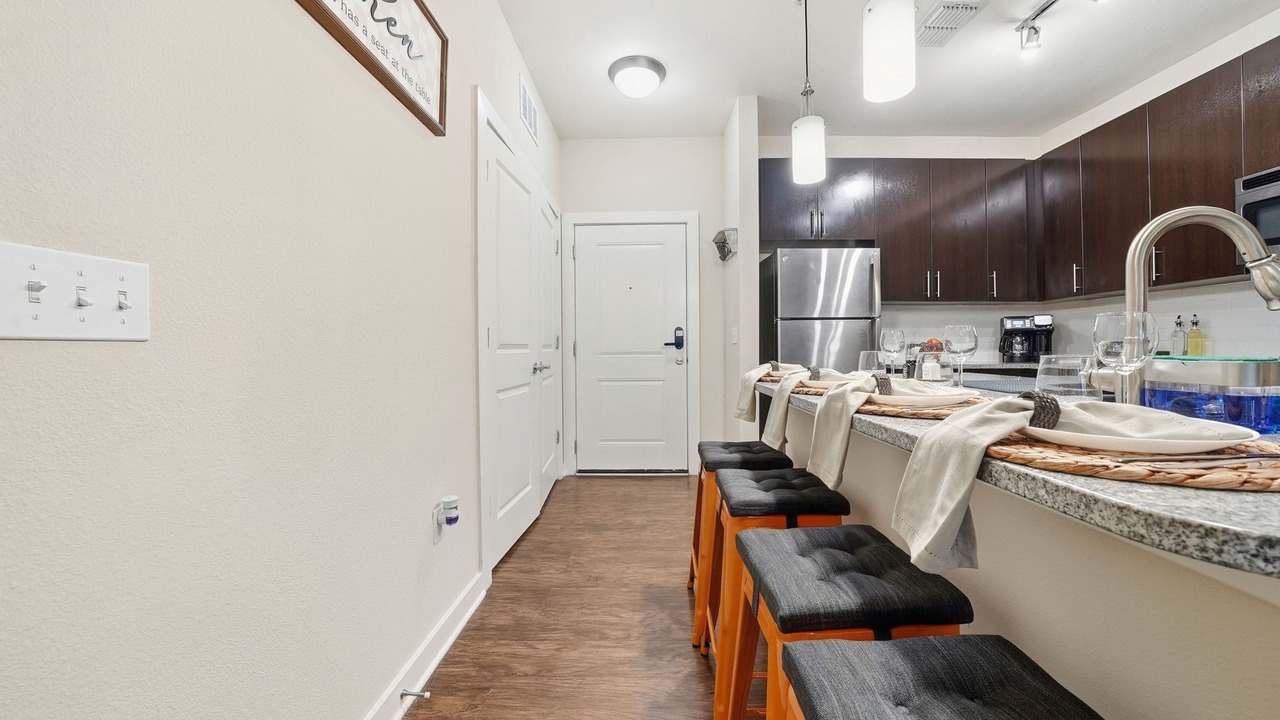 Photo of Kitchen in Courier City - Oscawana