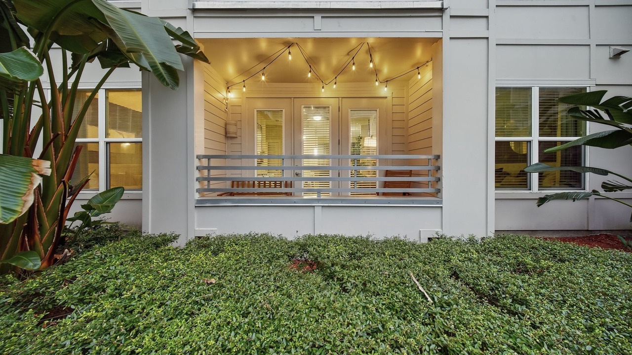 Photo of Outdoor in Courier City - Oscawana