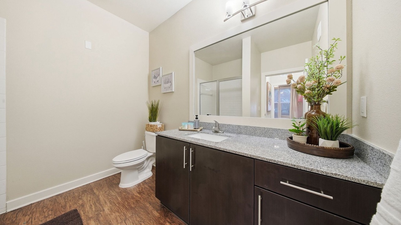 Photo of Bathroom in Courier City - Oscawana