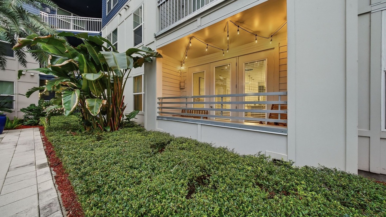 Photo of Outdoor in Courier City - Oscawana