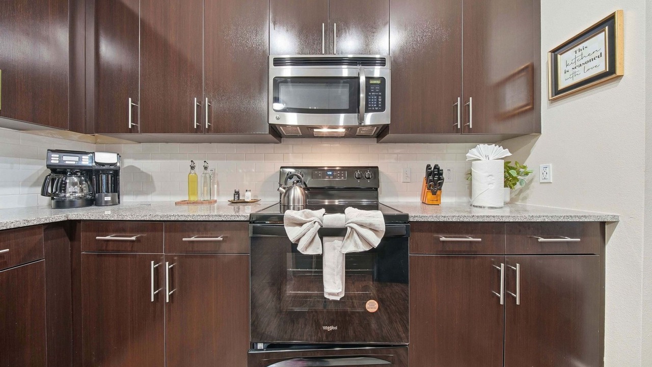 Photo of Kitchen in Courier City - Oscawana