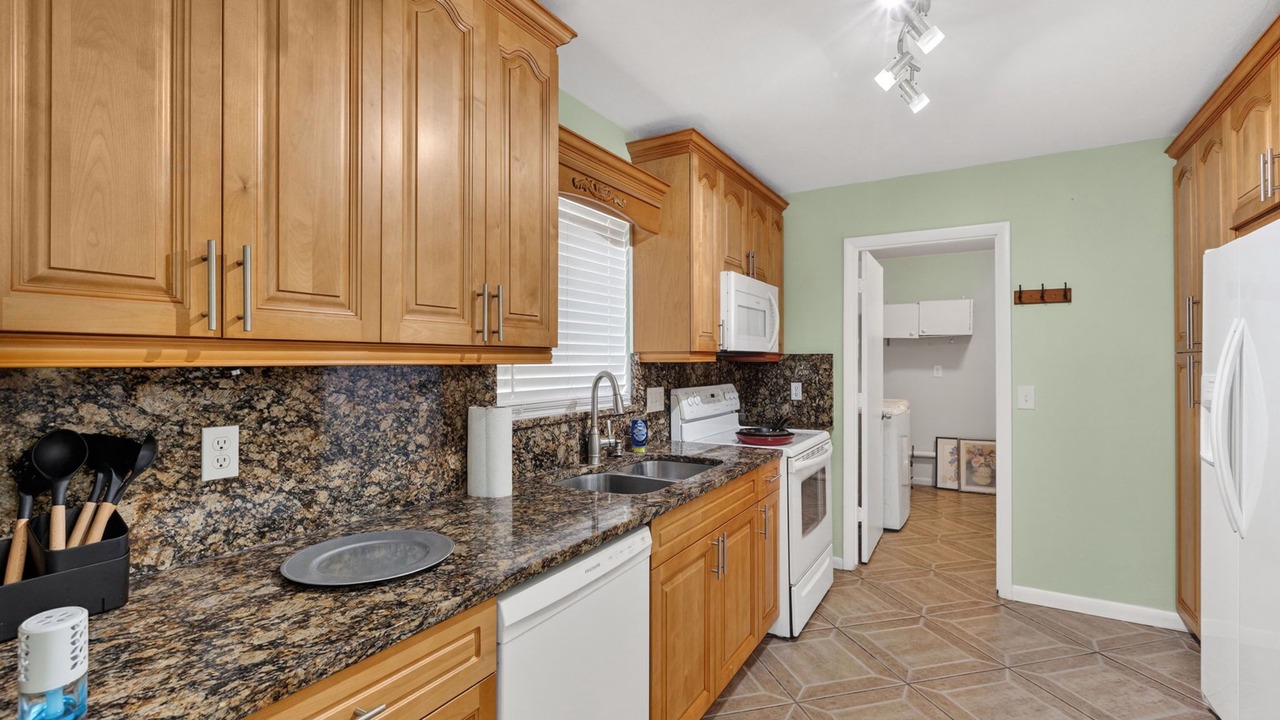 Photo of Kitchen in Eisenhower