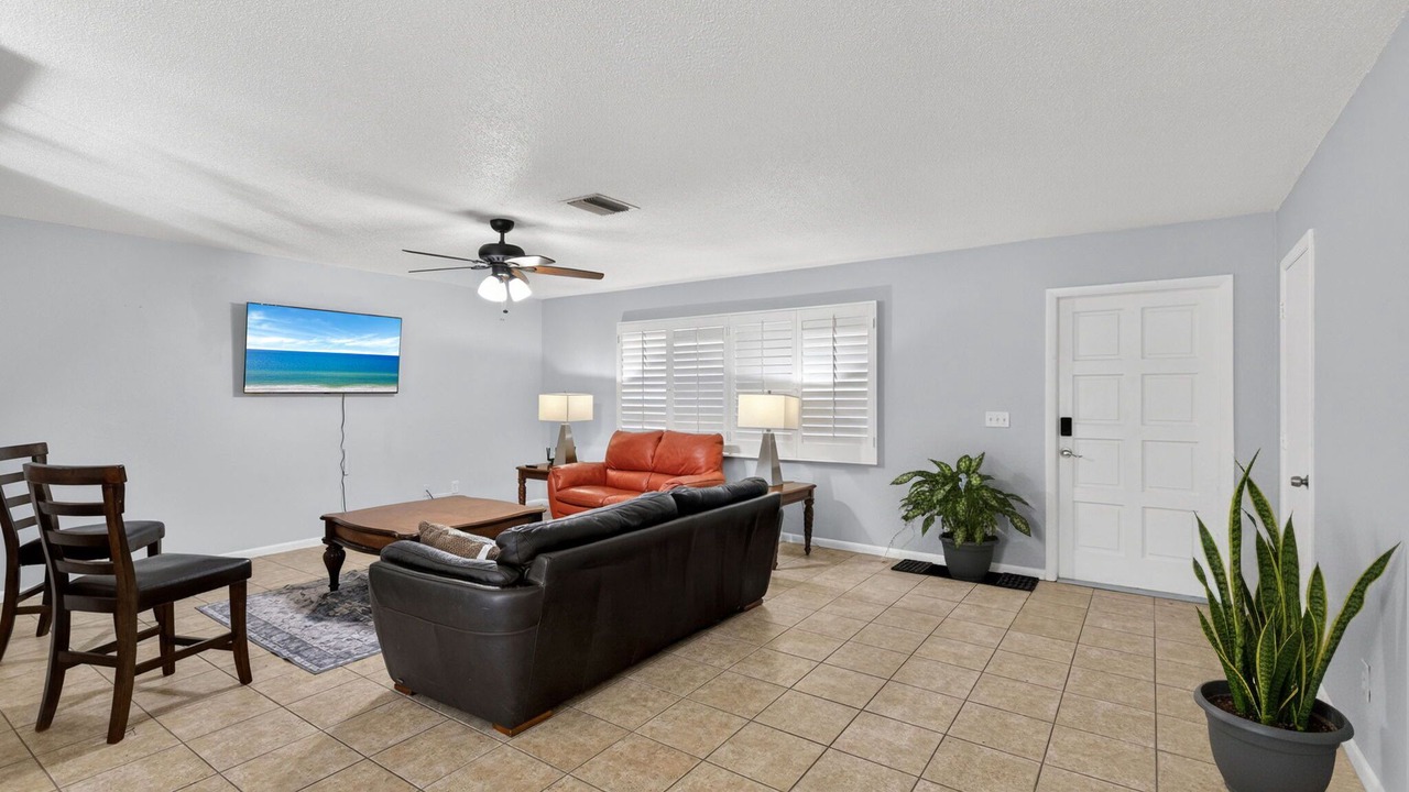 Photo of Livingroom in Eisenhower