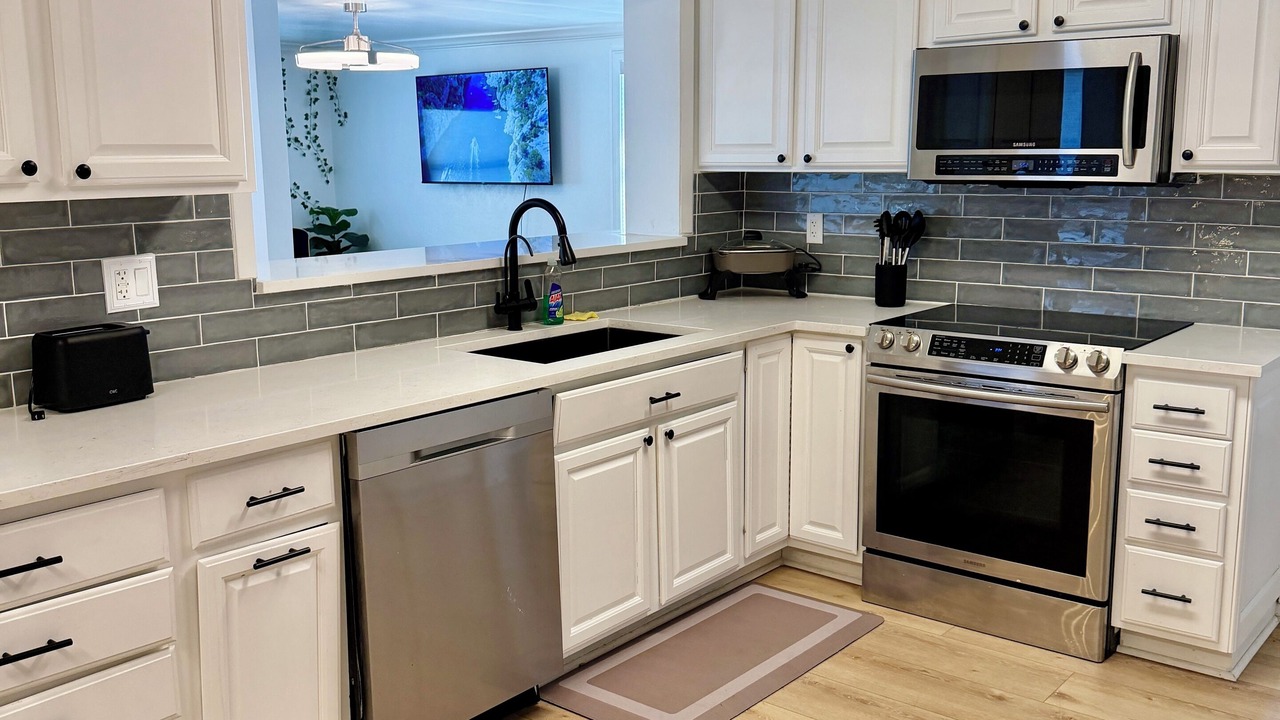 Photo of Kitchen in Town N County Park
