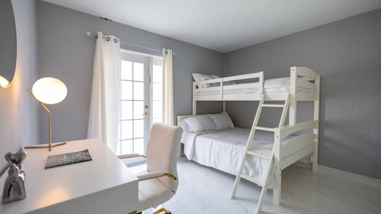 Photo of Bedroom in Greenacres