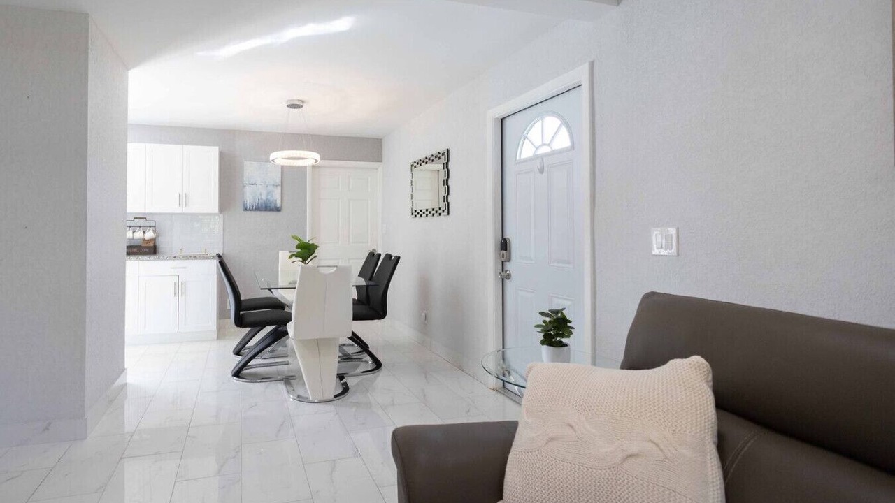 Photo of Livingroom in Greenacres