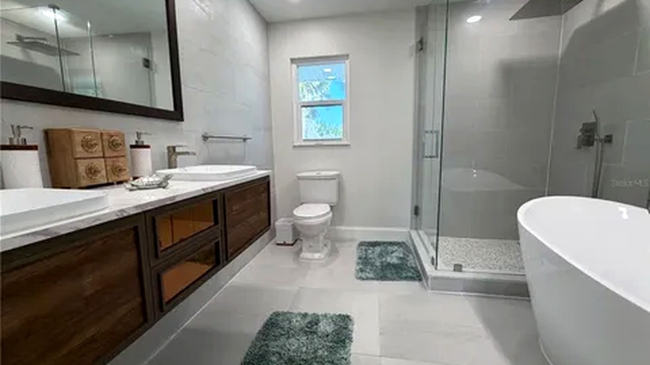 Photo of Bathroom in Englewood