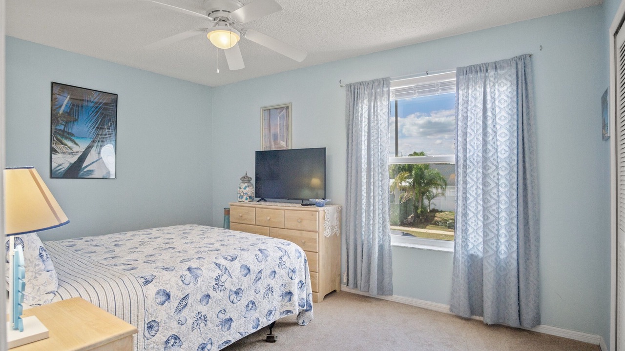 Photo of Bedroom in Lindfields