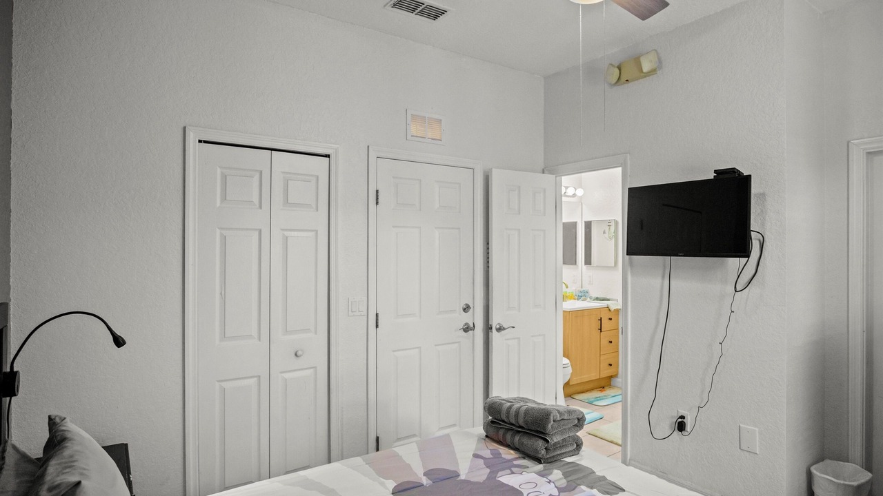 Photo of Bedroom in Regal Palms