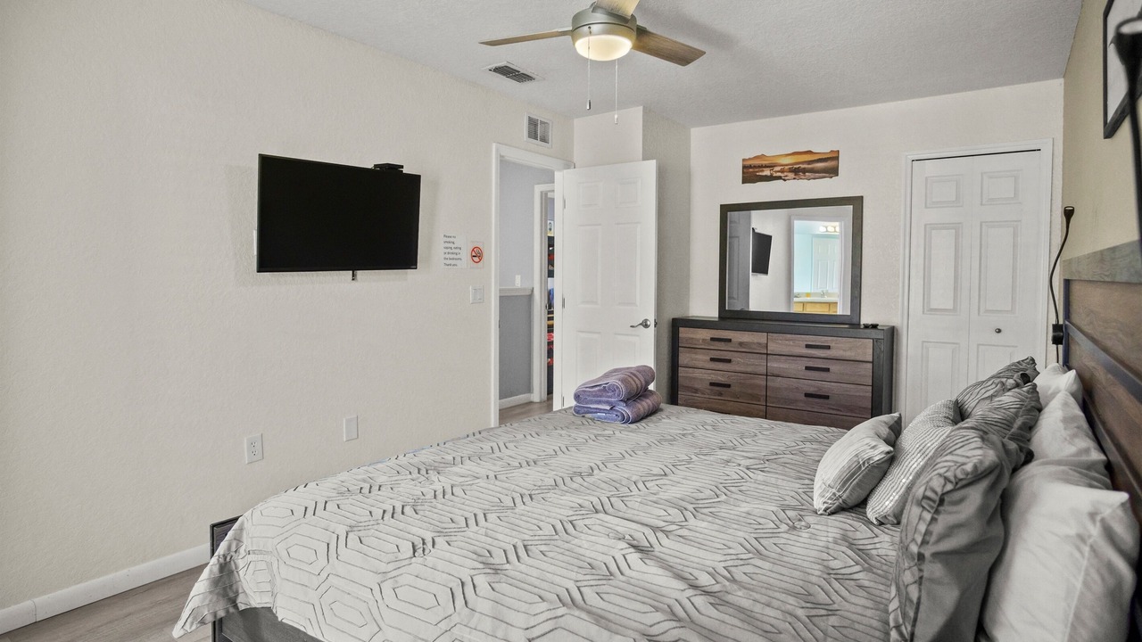 Photo of Bedroom in Regal Palms