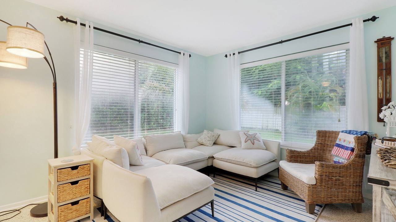 Photo of Livingroom in Jensen Beach