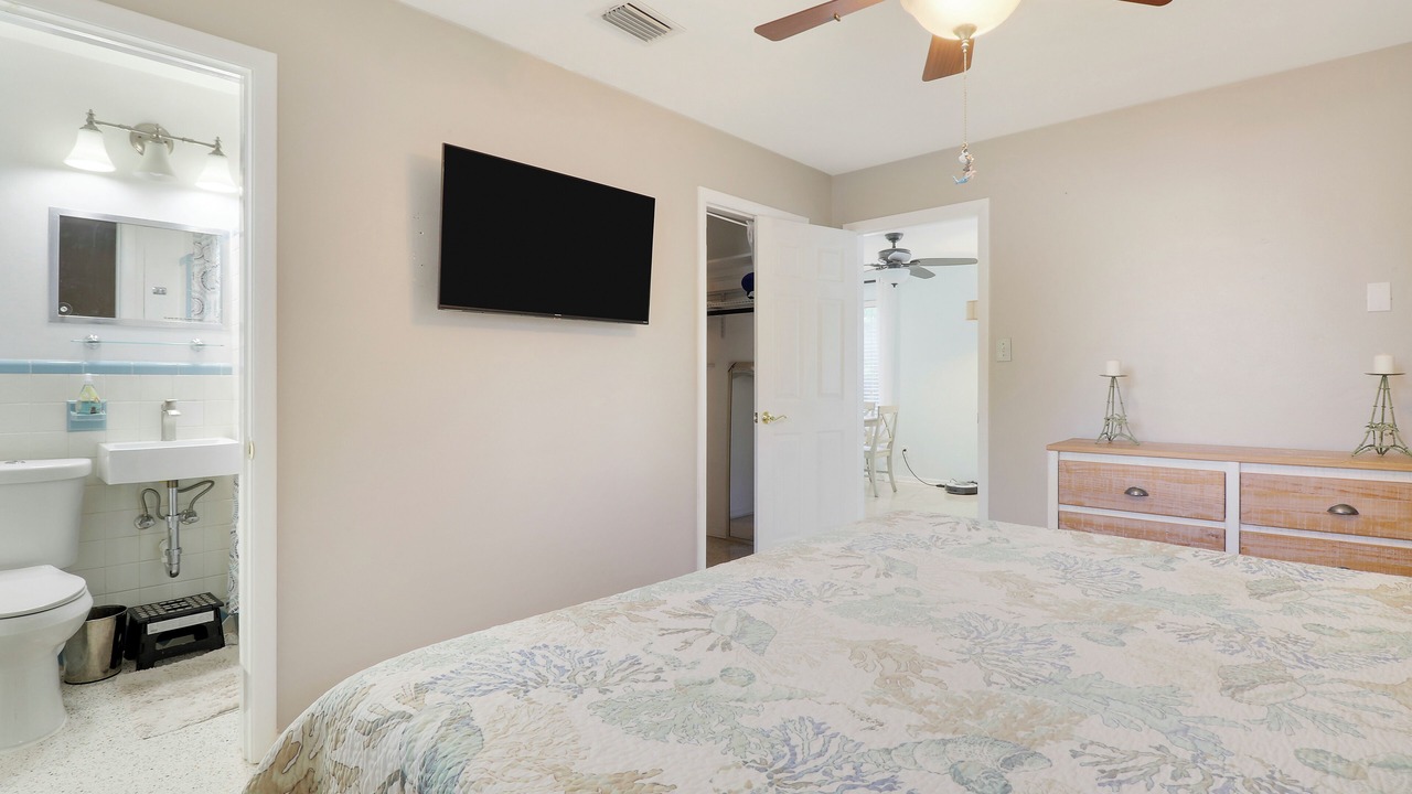 Photo of Bedroom in Jensen Beach