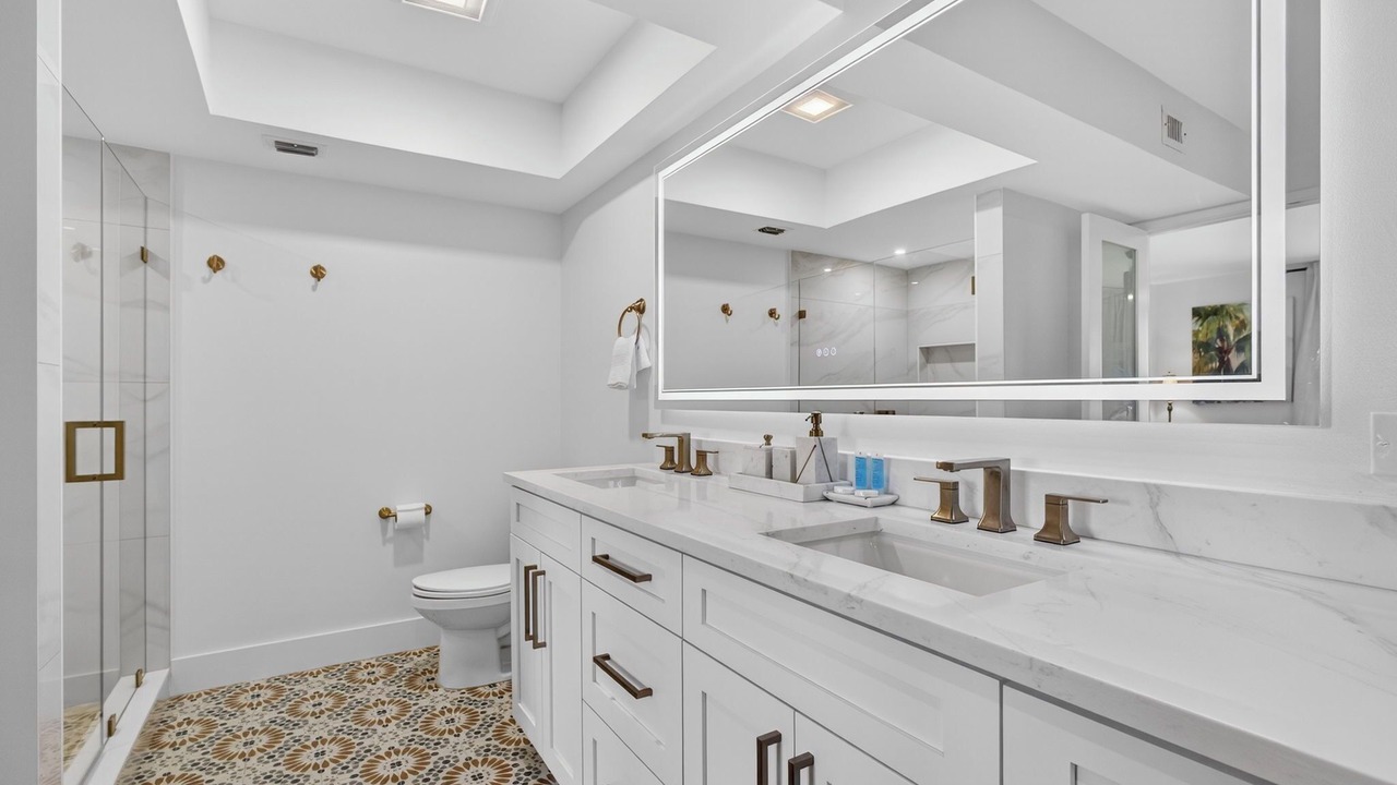 Photo of Bathroom in Hunt Club