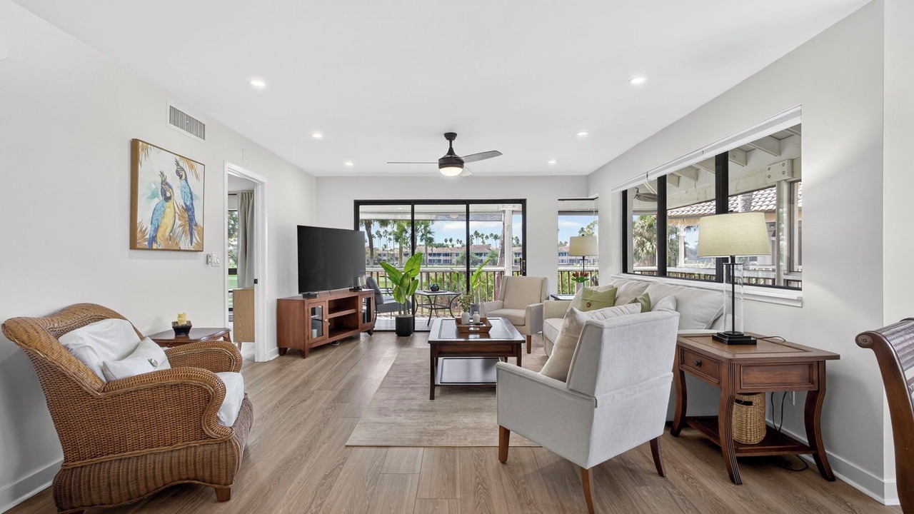 Photo of Livingroom in Hunt Club