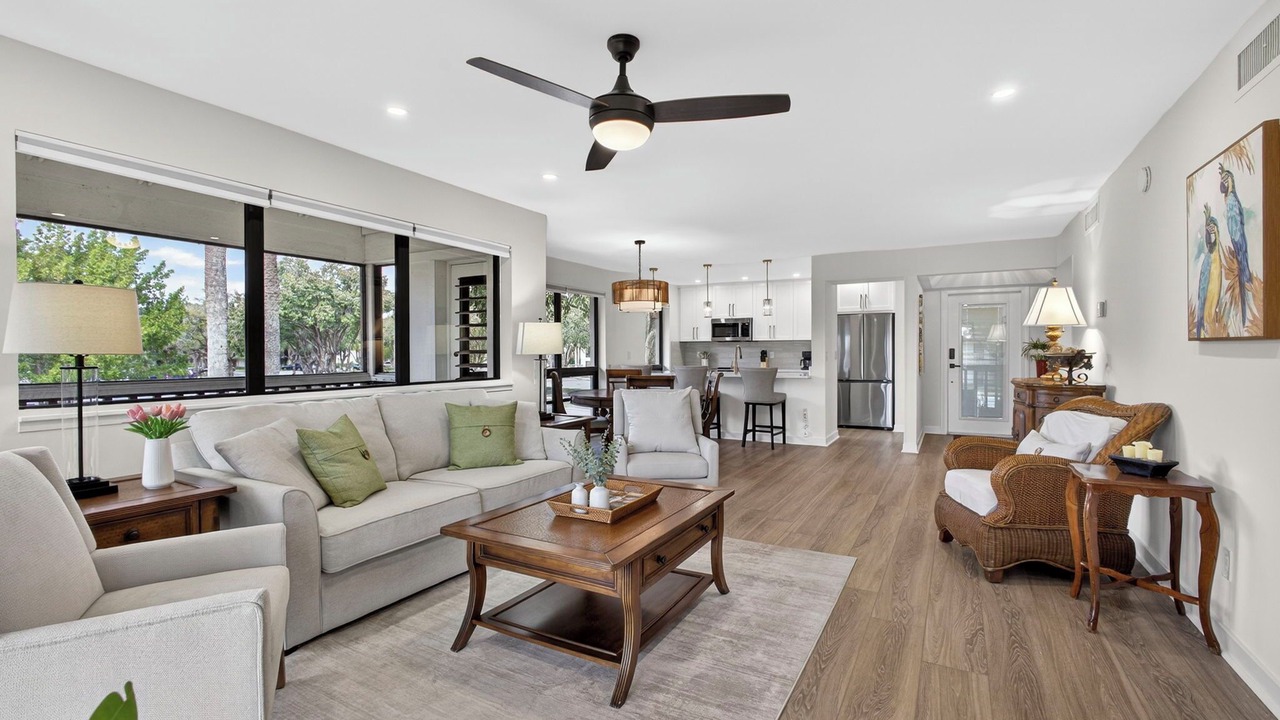 Photo of Livingroom in Hunt Club