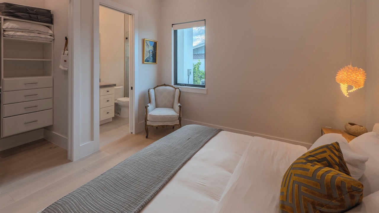 Photo of Bedroom in Naples Park