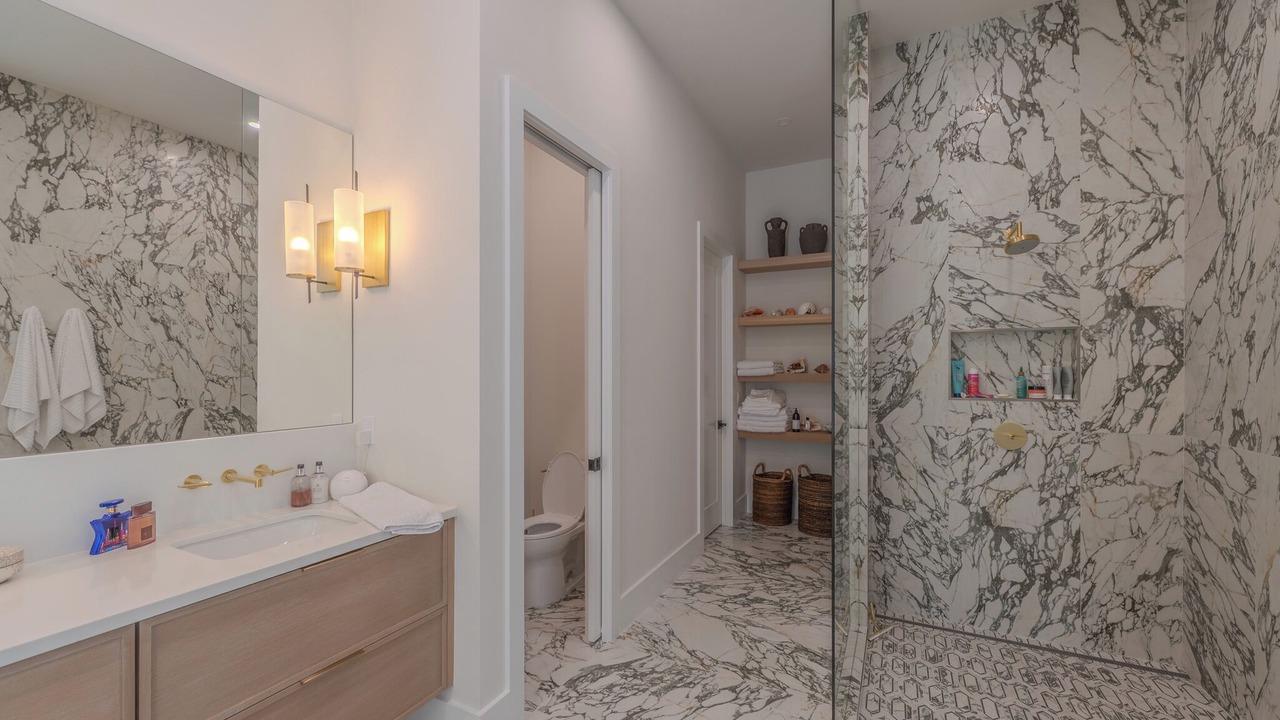 Photo of Bathroom in Naples Park